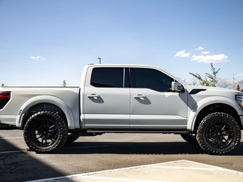 Used 2024 Ford F150 Raptor AWD/4WD image 30