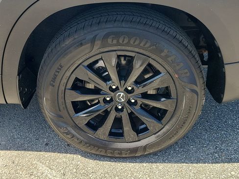 Used 2025 MAZDA CX-50 AWD 2.5 S w/ Premium Package image 5