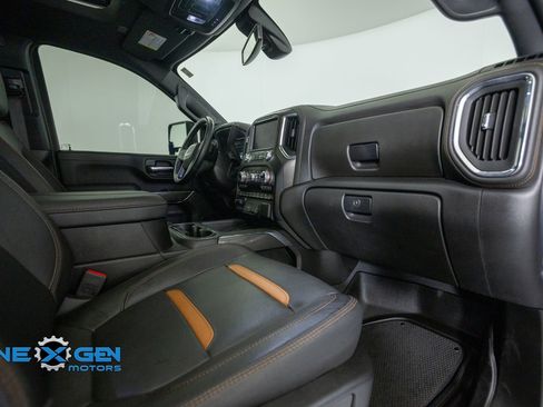 Used 2023 GMC Sierra 2500 AT4 w/ AT4 Preferred Package AWD/4WD image 43