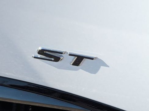 New 2026 Buick Envision Sport Touring image 12