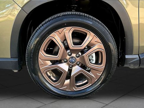 Used 2025 Subaru Ascent Bronze Edition AWD/4WD image 11