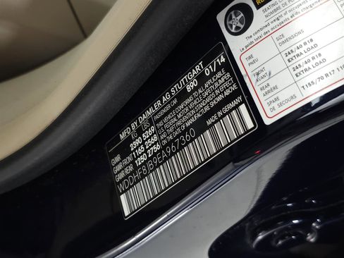 Used 2014 Mercedes-Benz E 350 4MATIC Sedan image 30