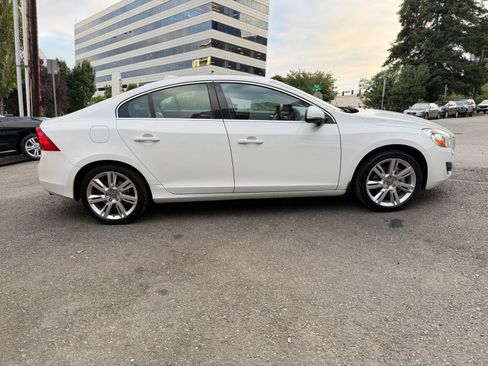 Used 2012 Volvo S60 T6 AWD/4WD image 5