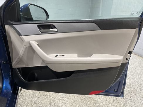 Used 2018 Hyundai Sonata SE image 17
