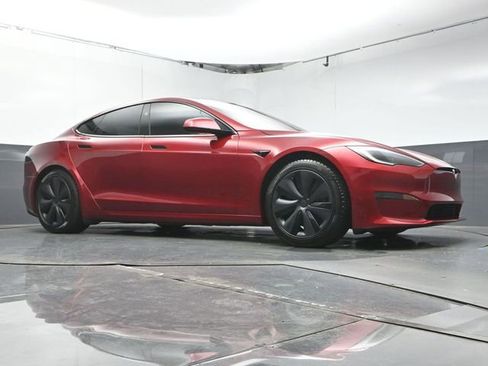Used 2024 Tesla Model S AWD/4WD image 34