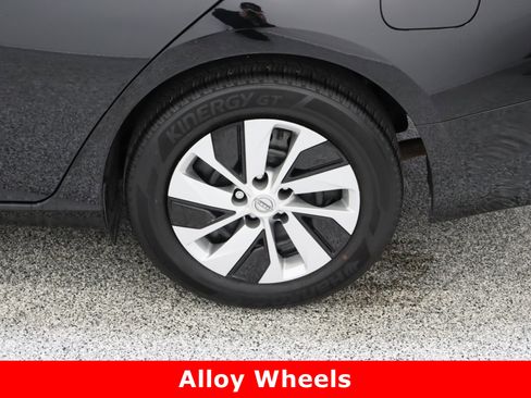 Used 2024 Nissan Altima 2.5 S image 10