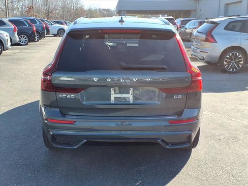 New 2026 Volvo XC60 B5 Ultra w/ Climate Package image 4