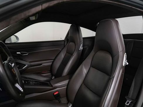 Used 2018 Porsche 911 Carrera 4S AWD/4WD image 14