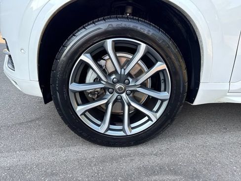 Used 2018 Volvo XC90 T6 Momentum w/ Convenience Package AWD/4WD image 29