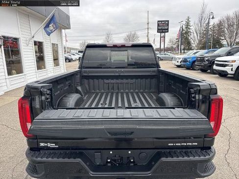 Certified 2022 GMC Sierra 2500 Denali w/ Denali Black Diamond Edition AWD/4WD image 58