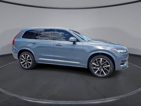 Used 2023 Volvo XC90 B6 Plus AWD/4WD image 6