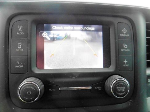 Used 2022 RAM 2500 Tradesman w/ Chrome Appearance Group RWD image 5