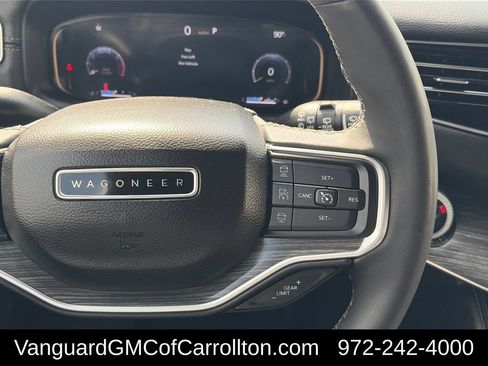 Used 2024 Jeep Wagoneer Series II w/ Flexible Seating Group RWD image 16