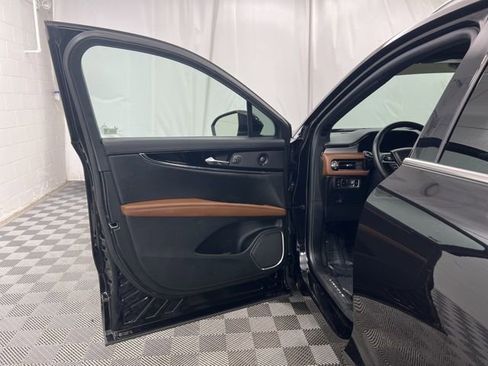 Certified 2023 Lincoln Nautilus Reserve w/ Monochromatic Package AWD/4WD image 16