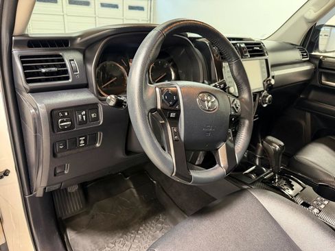 Used 2020 Toyota 4Runner TRD Pro AWD/4WD image 10
