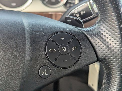 Used 2011 Mercedes-Benz E 350 Sedan image 26