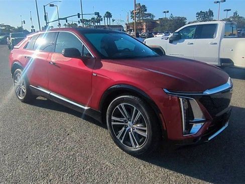 Certified 2024 Cadillac Lyriq Luxury w/ LPO, Floor Liner Package image 3