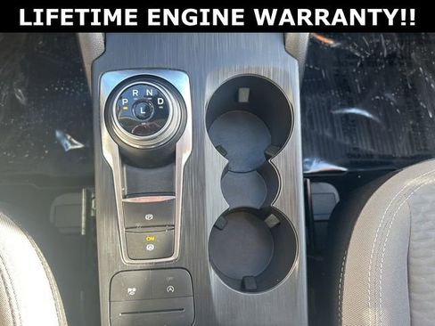 Used 2022 Ford Escape SE image 28