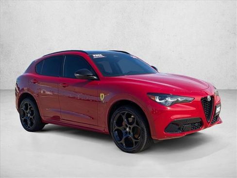 Used 2025 Alfa Romeo Stelvio Tributo Italiano w/ Driving Assist Package image 3