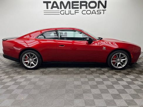 Used 2024 Dodge Charger Daytona Scat Pack w/ Plus Group AWD/4WD image 4