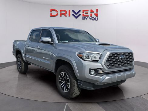 Used 2021 Toyota Tacoma TRD Sport image 7