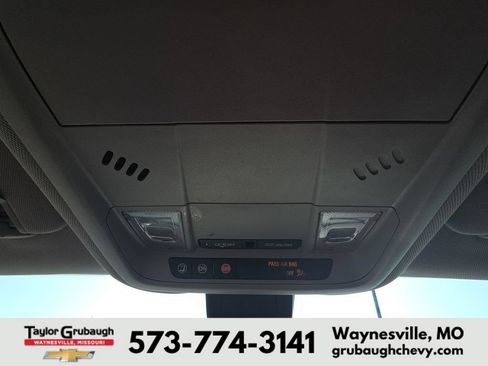 Used 2022 Chevrolet Equinox LT FWD image 24