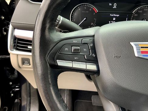 Used 2023 Cadillac XT4 Luxury w/ Cold Weather Package image 23