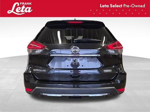 Used 2020 Nissan Rogue S w/ Special Edition Package FWD image 5