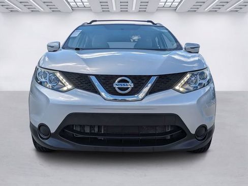 Used 2018 Nissan Rogue Sport SV FWD image 2