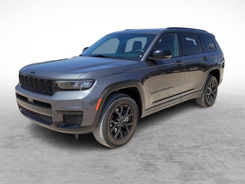 Used 2024 Jeep Grand Cherokee L Laredo AWD/4WD image 5