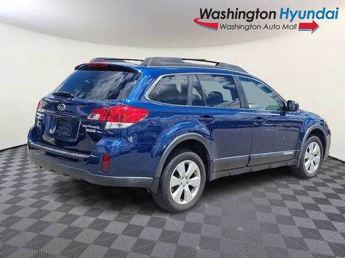 Used 2011 Subaru Outback 2.5i Premium AWD/4WD image 6
