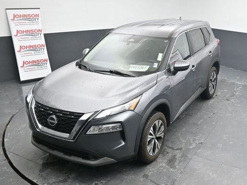 Used 2023 Nissan Rogue SV image 24