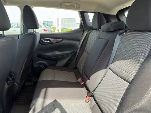 Used 2017 Nissan Rogue Sport SV w/ SV Premium Package AWD/4WD image 26