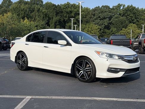 Used 2017 Honda Accord Sport Special Edition image 15