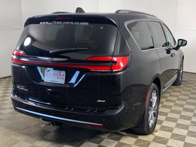 Used 2021 Chrysler Pacifica Pinnacle AWD/4WD image 18