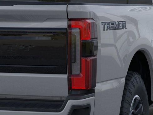 New 2026 Ford F250 Platinum w/ Tremor Off-Road Package AWD/4WD image 21
