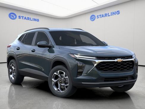 New 2026 Chevrolet Trax LT w/ Driver Confidence Package FWD image 7