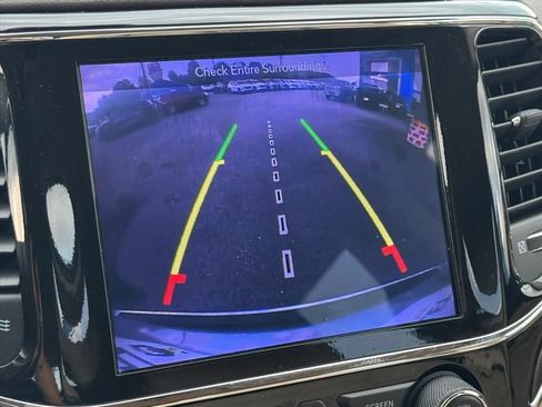 Used 2019 Jeep Grand Cherokee Overland RWD image 28