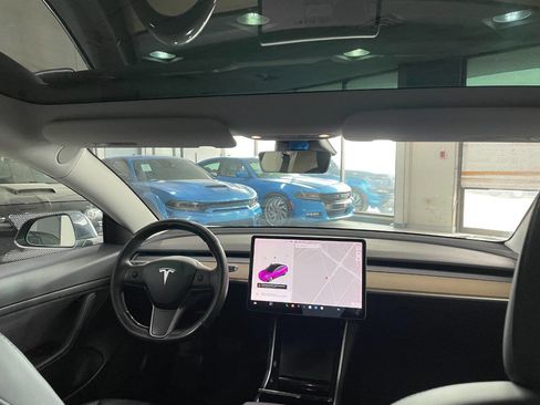 Used 2020 Tesla Model 3 Standard Range Plus image 26