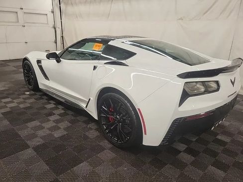 Used 2018 Chevrolet Corvette Z06 RWD image 4