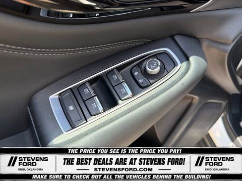 Used 2025 Subaru Outback Limited AWD/4WD image 19