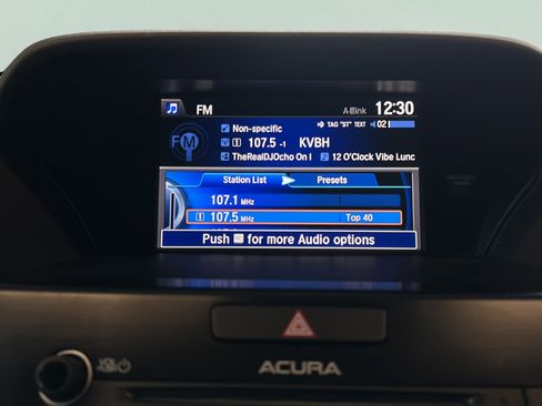 Used 2017 Acura ILX FWD image 18