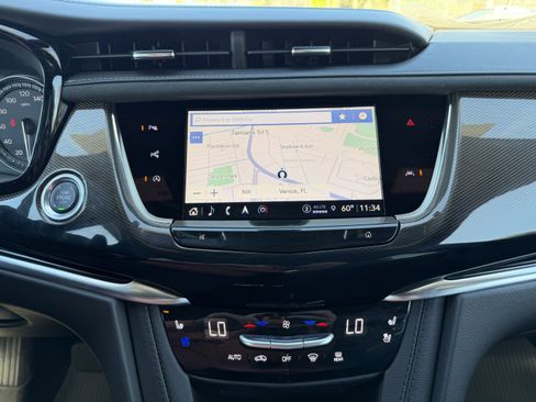 Certified 2024 Cadillac XT6 Premium Luxury w/ Platinum Package image 22