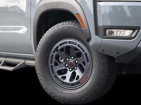 Certified 2025 Nissan Frontier PRO-4X w/ Pro Premium Package AWD/4WD image 4