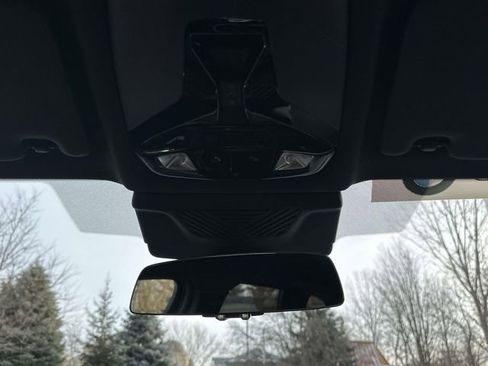 Certified 2025 BMW X1 xDrive28i w/ Technology Package image 39