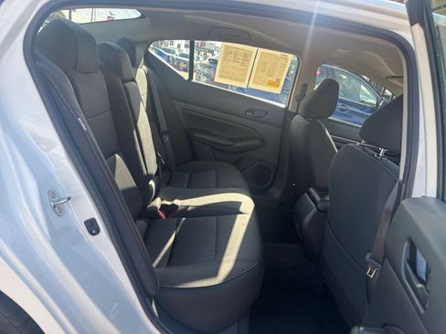 Used 2025 Nissan Altima 2.5 SV FWD image 25