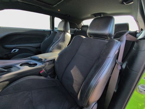 Used 2023 Dodge Challenger R/T w/ Plus Package image 16