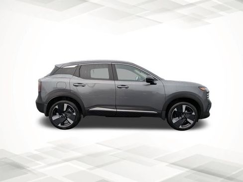 New 2026 Nissan Kicks SR image 3