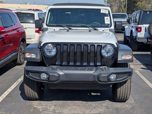 Used 2021 Jeep Wrangler Unlimited Willys image 5