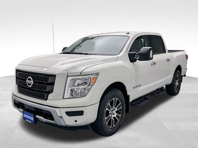 Used 2021 Nissan Titan SV w/ SV Convenience Package